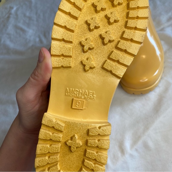 Michael Kors Sidney Rain Boots - Picture 5 of 6